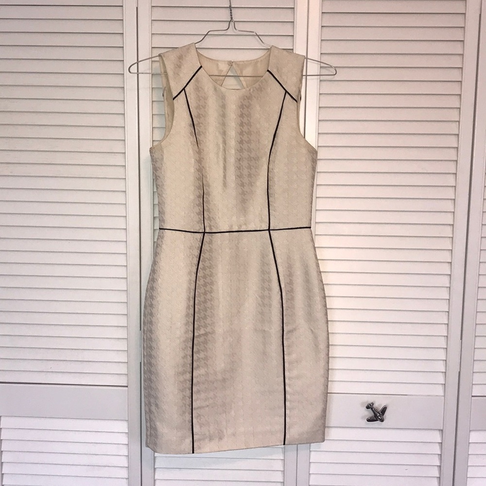 H&M Creme Dress
